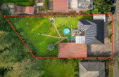 Bild - Auf einer Ebene mit der Natur: Walmdachbungalow mit Gartenpark direkt am Wald in Meppen-Borken!