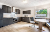 Küche Erdgeschoss - Gut Ding will Weide haben: Zweifamilienhaus mit Stallgebäude auf 4.722 m² Grundstück in Haren/Erika!