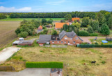 Bild - Gut Ding will Weide haben: Zweifamilienhaus mit Stallgebäude auf 4.722 m² Grundstück in Haren/Erika!