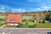 Bild - Modernisiertes Einfamilienhaus mit Feldblick auf einem 1.014 qm (weiter bebaubaren) Grundstück!