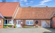 Bild - Alte Mauern, neue Energie – Resthof mit PV-Anlage auf über 1 Hektar Land in Geeste-Dalum!