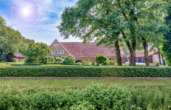 Bild - Alte Mauern, neue Energie – Resthof mit PV-Anlage auf über 1 Hektar Land in Geeste-Dalum!