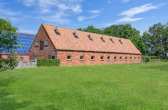 Bild - Alte Mauern, neue Energie – Resthof mit PV-Anlage auf über 1 Hektar Land in Geeste-Dalum!