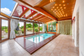 SPA-Bereich Whirlpool - rechter Flügel - Mallorquinische Eleganz auf norddeutschem Boden – Ein Refugium für besondere Ansprüche