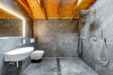 SPA-Bereich Sauna/Dusche - rechter Flügel - Mallorquinische Eleganz auf norddeutschem Boden – Ein Refugium für besondere Ansprüche