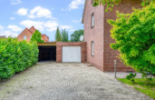 Bild - Wärme im Herzen, Zentrum im Blick: Modernisiertes Einfamilienhaus mit 2 Vollgeschossen u. Spitzboden