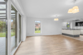 Wohnen / Essen / Kochen - Platz, Licht, Leben: Stilvolle 143 m² – DHH mit Garten und Carport in Lingen Schepsdorf zu mieten!