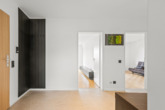 Flur - Gepflegt, aufgewertet, zeitgemäß: 3-Zimmer-Obergeschosswohnung mit Loggia in Meppen-Esterfeld!