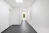 Flurbereich - Geschäftstüchtig² – Junges & repräsentatives Bürogebäude mit Wärmepumpe & PV-Anlage in Meppen-Nödike