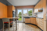 Küche - Gartenzeit inklusive – Erdgeschosswohnung mit Wintergarten, Garage und modernisiertem Tageslichtbad