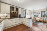 Küche - Raum in jeder Hinsicht: 283 m² Wohnfläche auf 2.738 m² Grundstück in Haselünne-Eltern!