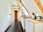 Standard kann jeder: Außergewöhnliche Innenarchitektur - 60 qm Wintergarten - ELW - am Kanal! - Küchenzeile Dachgeschoss