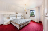 Schlafen 4 Dachgeschoss - Privatpark statt Schrebergarten – Wohnhaus auf 9.800 m² Grundstück in Twist-Bült!