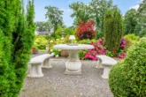 Bild - Privatpark statt Schrebergarten – Wohnhaus auf 9.800 m² Grundstück in Twist-Bült!