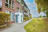 Bild - Am Wasser wohnen, in der Tiefgarage parken: Erdgeschosswohnung am Deichort mit Tiefgaragenstellplatz