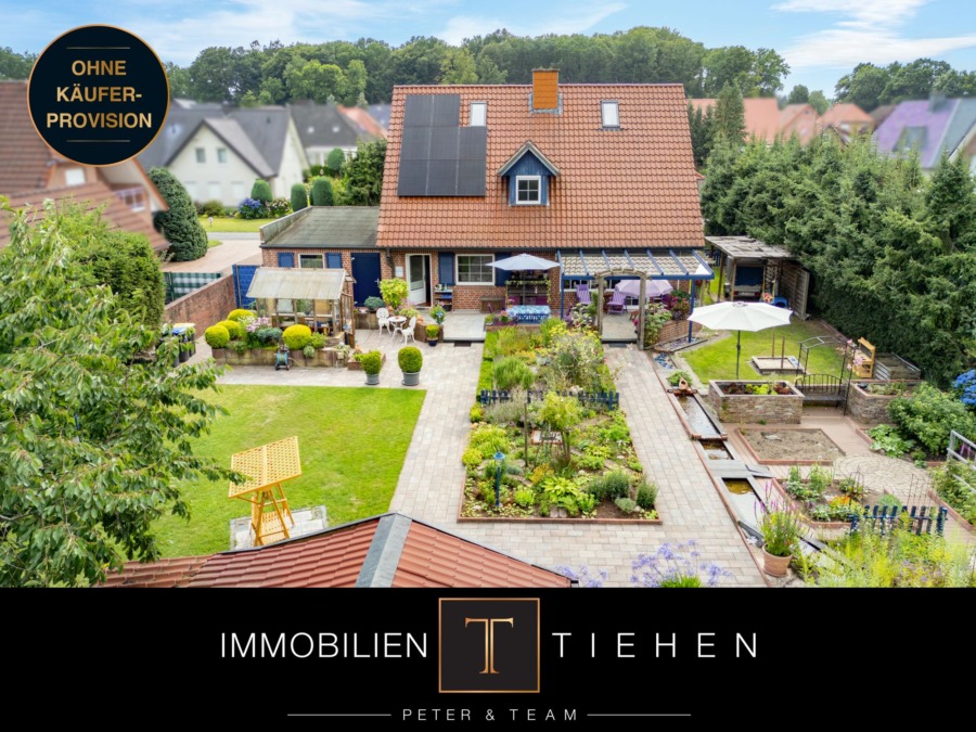 Modern aufgeladen: Einfamilienhaus mit 2 PV-Anlagen, neuer Wärmepumpe und Freiluftwohnzimmer, 49774 Lähden / Holte, Einfamilienhaus