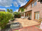 Bild - Keine halben Sachen in Esterfeld: DHH mit Carport, 3 Schlafzimmer, EBK & Garten zu mieten!