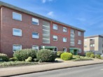 Bild - Gepflegt, aufgewertet, zeitgemäß: 3-Zimmer-Obergeschosswohnung mit Loggia in Meppen-Esterfeld!