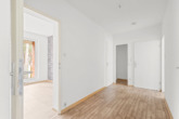 Flur - Betongold mit Aussicht auf Rendite: freie 3-Zimmer-Wohnung mit Loggia in Lingen!