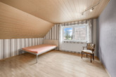 Schlafen 5 - Dachgeschoss - Ein Haus für alles, was das Leben vorhat – großzügige Immobilie mit zahlreichen Extras in Lahn!