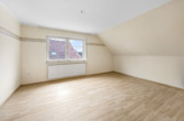 Schlafen 3 - Dachgeschoss - Ein Haus für alles, was das Leben vorhat – großzügige Immobilie mit zahlreichen Extras in Lahn!