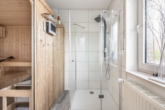 Sauna - Neuer Look, neue Möglichkeiten: Modernisiertes EFH mit Garage, Garten und flexiblem Raumangebot