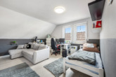 Schlafen 2 - Neuer Look, neue Möglichkeiten: Modernisiertes EFH mit Garage, Garten und flexiblem Raumangebot