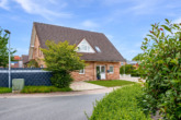 Bild - Neuer Look, neue Möglichkeiten: Modernisiertes EFH mit Garage, Garten und flexiblem Raumangebot