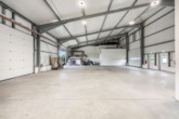 Halle 2 - Zwei auf einen Streich! Vermietete Gewerbehallen mit PV-Anlagen im Euro-Industriepark Meppen-Versen