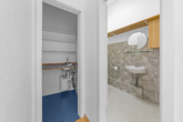 Waschbecken / WC - Flexibel im Zentrum: Vielseitige Gewerbefläche mit 4 eigenen Parkplätzen in Neuenhaus zu mieten!