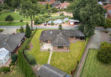 Bild - Wer die Wahl hat, wohnt hier: Walmdachbungalow mit Vollkeller und Dachausbau im Zentrum von Dalum