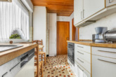 Küche - Klassisch. Praktisch. Familiär – Einfamilienhaus in Hasenähe mit 3 SZ, Garten & Garage auf Erbpacht
