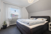 Schlafen II Dachgeschoss - Ein Haus, viele Kapitel: Wohnhaus in Geeste – vielseitig nutzbar und zukunftsbereit!