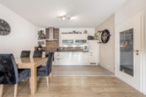 Wohnen / Essen / Kochen - Platz bieten, Ertrag sichern: Moderne Erdgeschosswohnung mit Garten & Carport in Meppen – Esters Hof